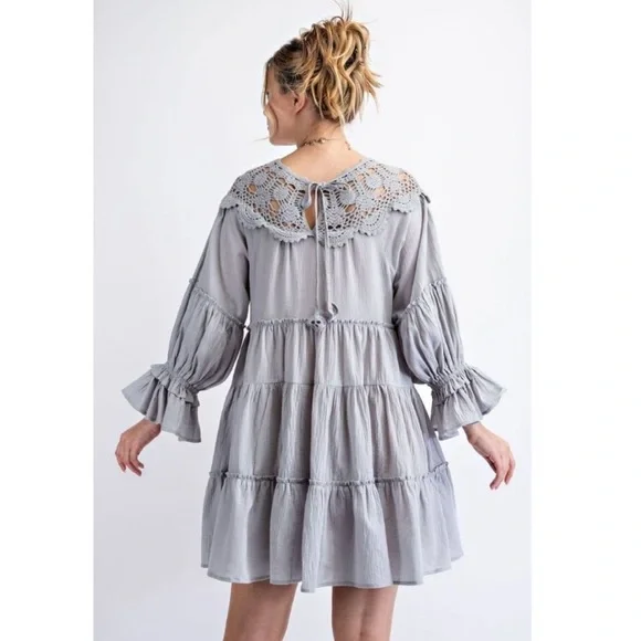 NWOT Beautiful women’s EASEL dress - Picture 2 of 16